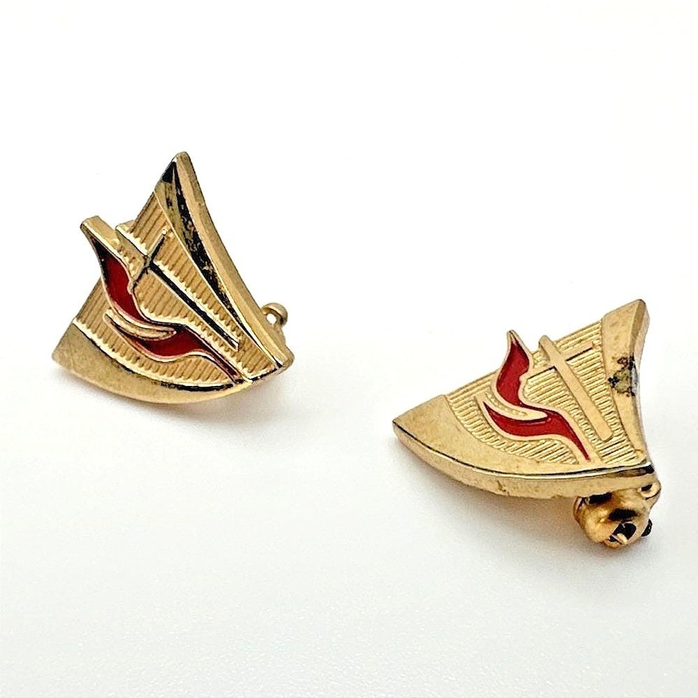 Vintage 80s United Methodist Church Cross & Flame Logo Gold Lapel Pin Jewelry